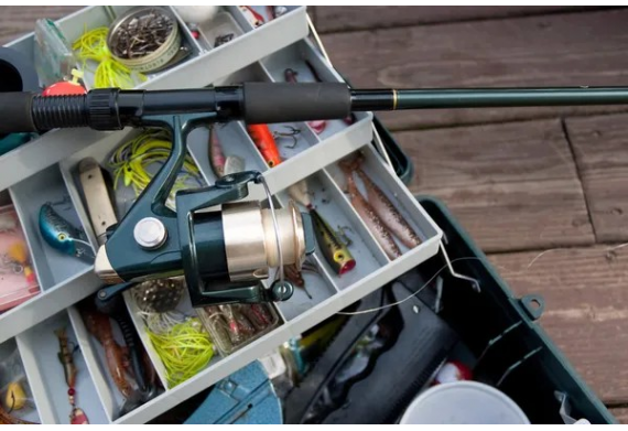 Рыболовный ящик или рюкзак - что лучше для зимней рыбалки?